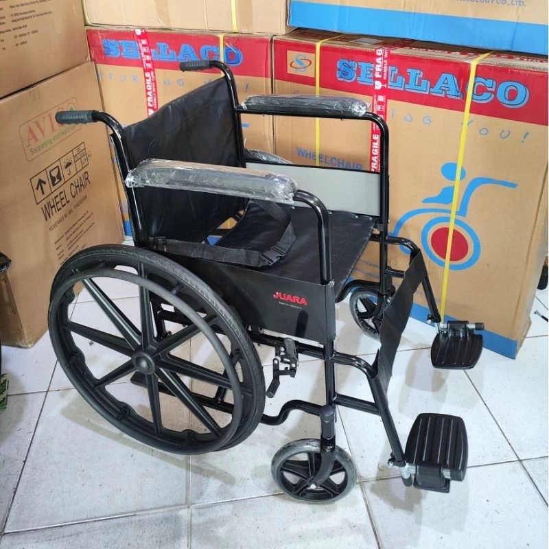 Kursi roda standar kursi roda Sellaco Ban Resing